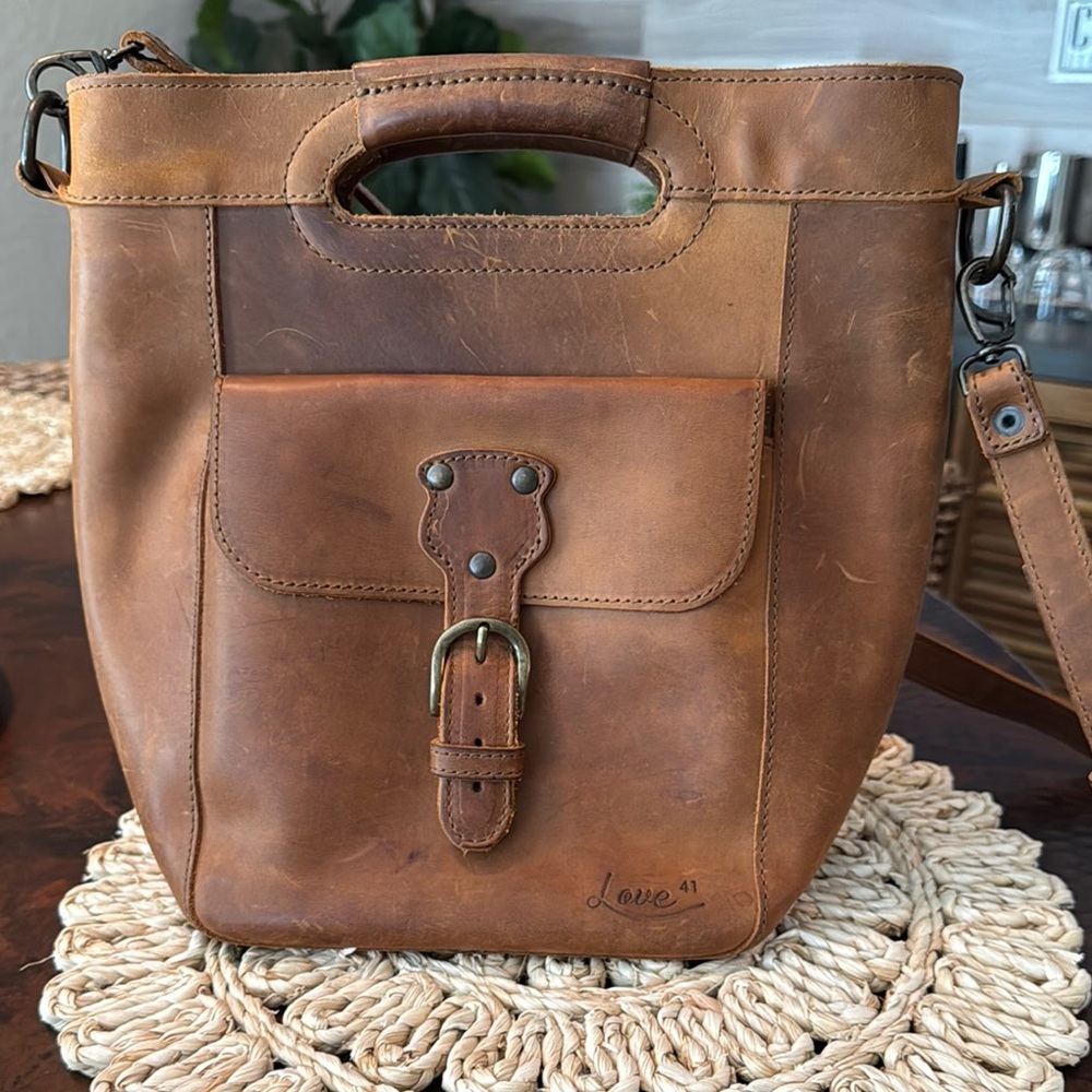 Love 41 Small Bucket Bag